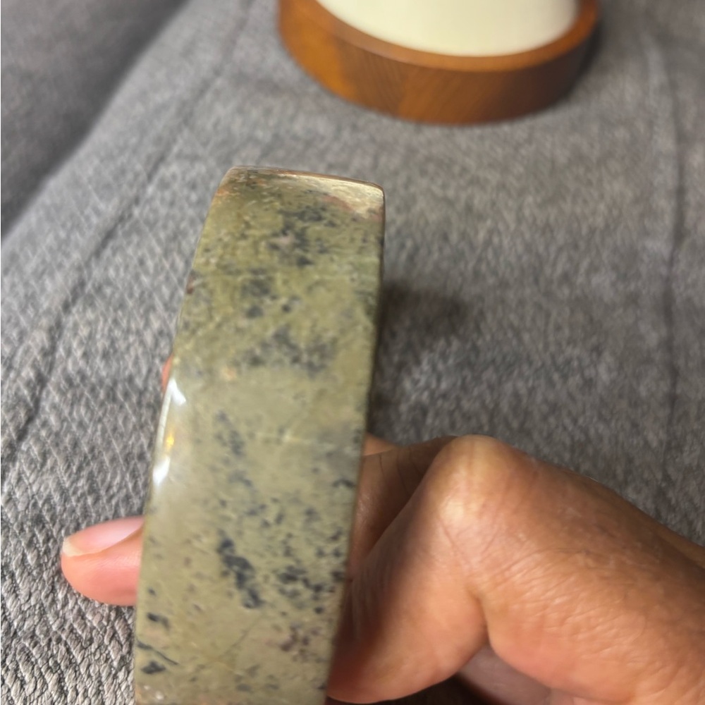 Plum Jade Bangle - Picture 6 of 11